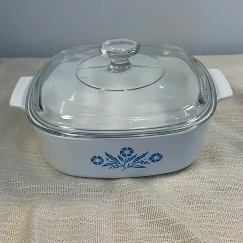 CorningWare Blue Cornflower Casserole Dish with Pyrex Lid